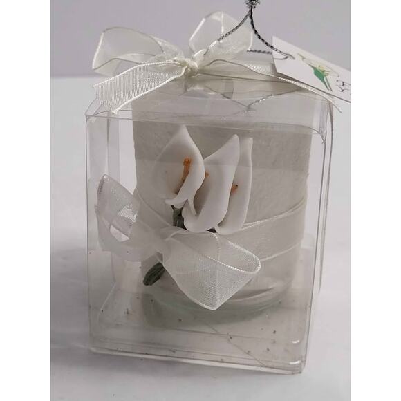 4 Calla Lily Design Candle Favor. - Picture 2 of 7